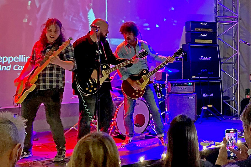 Exposition au MuPop de Montluçon Les Paul - Le son du Rock a 70 ans avec Julien Bitoun et Yarol Poupaud le 8 juillet 2022